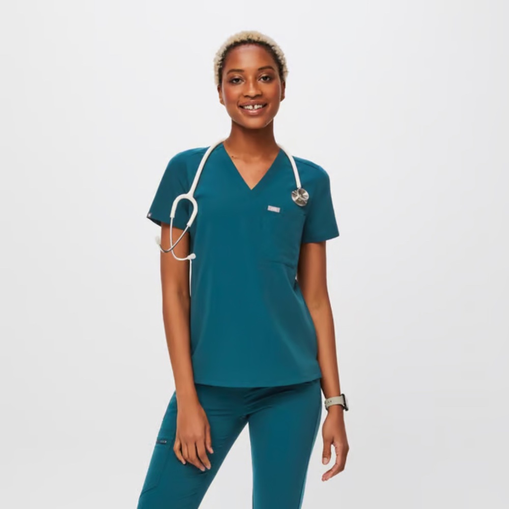 Figs - Caribbean Blue - Catarina One-Pocket Scrub Top™ (NWT)